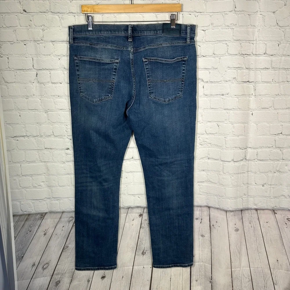 Lucky Brand 410 Athletic Straight Blue Jeans Mens Medium Wash Denim Stretch 36